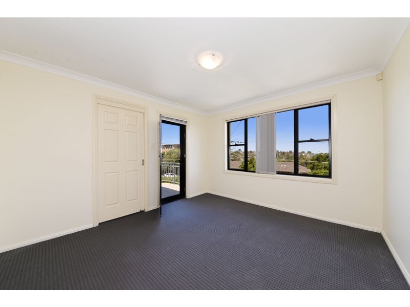 72 Mawson Pde, Chifley NSW 2036