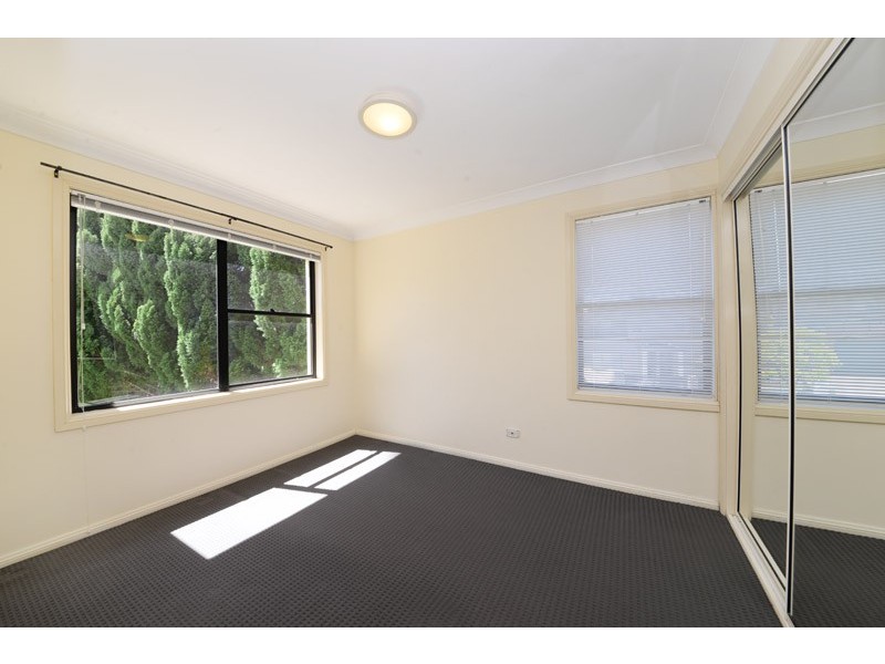 72 Mawson Pde, Chifley NSW 2036