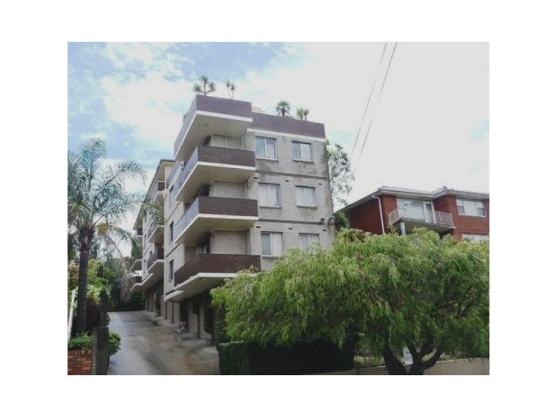 2/11 Salisbury Rd, Kensington NSW 2033