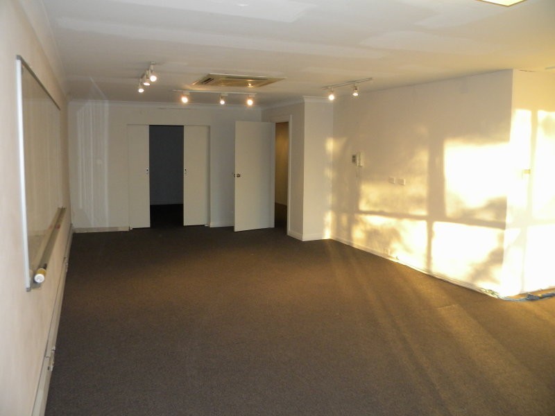 16 Birdwood Lane, Lane Cove NSW 2066