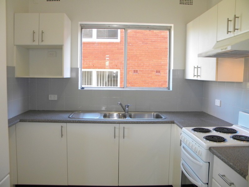 2/17 Moore Street, Coogee NSW 2034