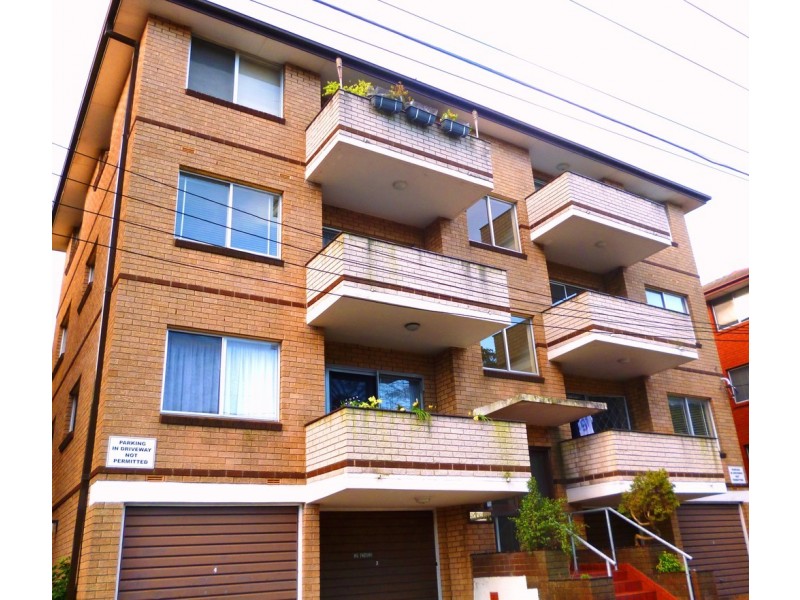 1/15 Bowral Street, Kensington NSW 2033