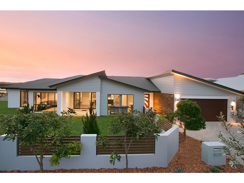 420 Casuarina Way, Casuarina NSW 2487