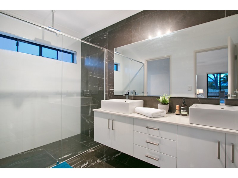 420 Casuarina Way, Casuarina NSW 2487