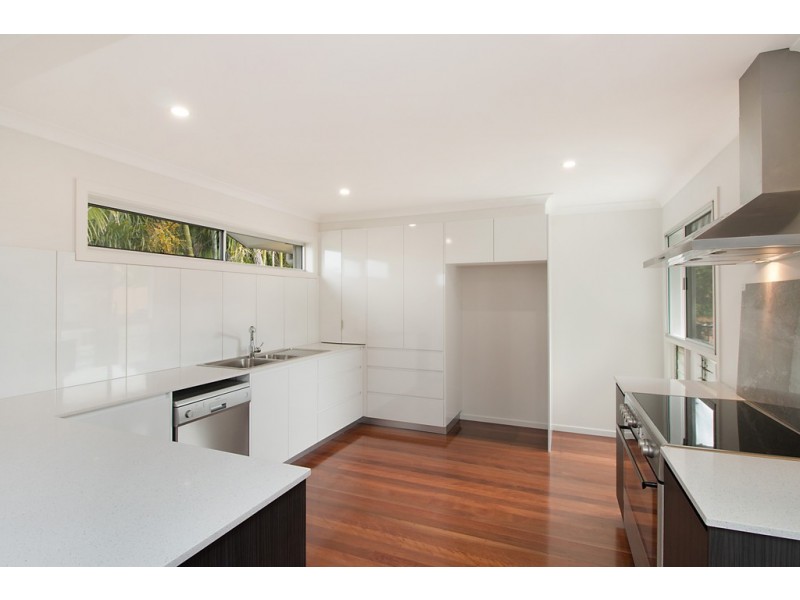 9 Seaview Road, Banora Point NSW 2486