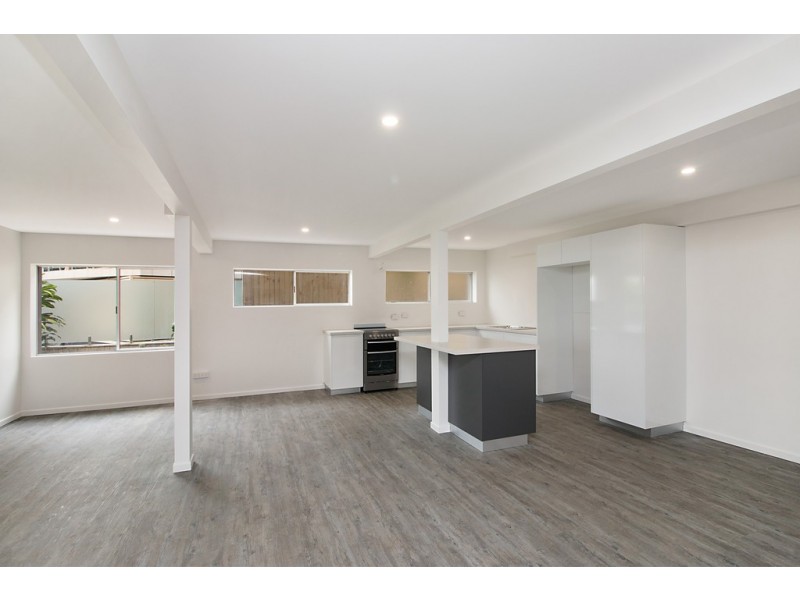 9 Seaview Road, Banora Point NSW 2486