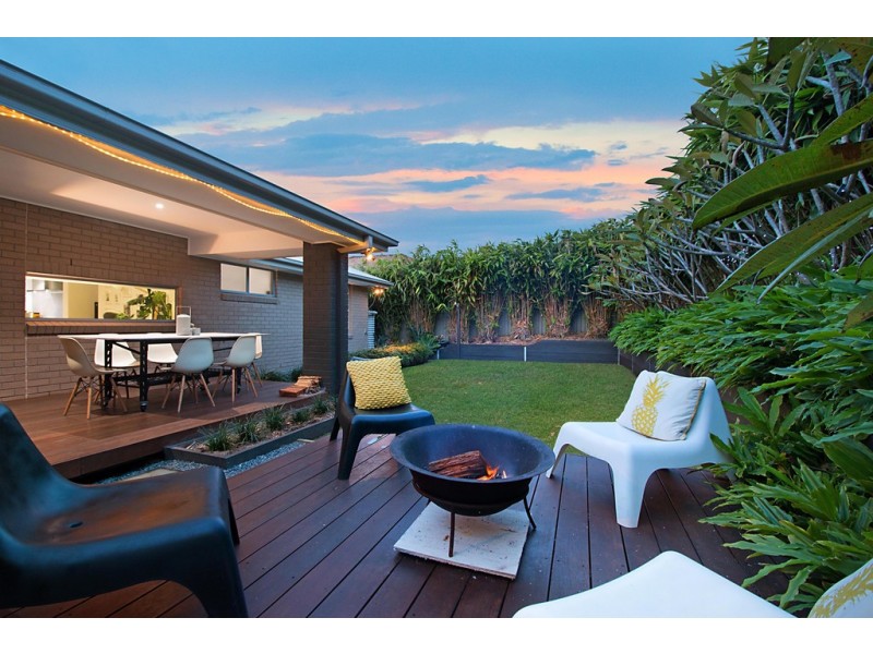 22 Mylestom Circle, Pottsville NSW 2489