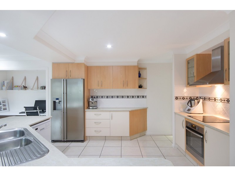 24 Mylestom Circle, Pottsville NSW 2489