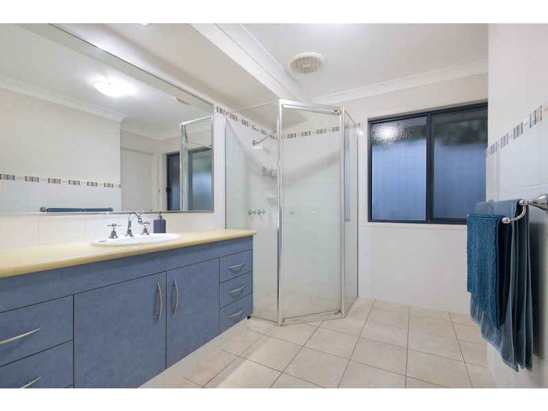 24 Mylestom Circle, Pottsville NSW 2489