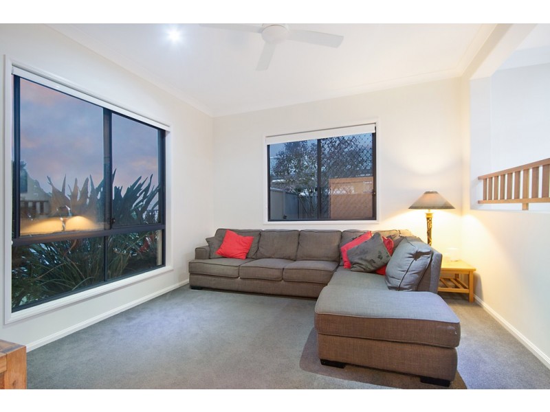 24 Mylestom Circle, Pottsville NSW 2489