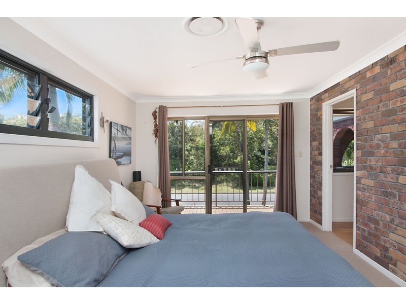 28 Surfside Crescent, Pottsville NSW 2489