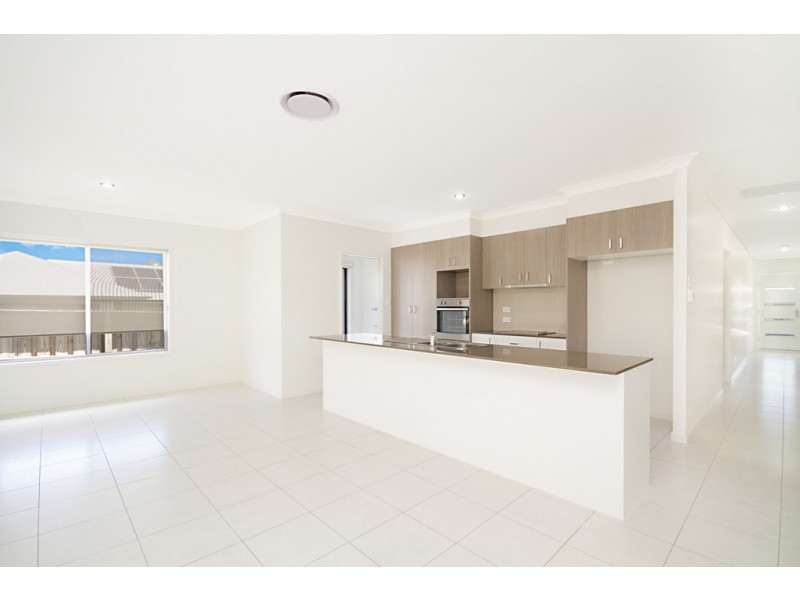 39 Lobelia Crescent, Casuarina NSW 2487