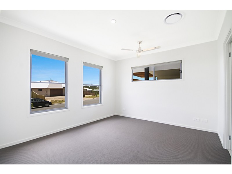 39 Lobelia Crescent, Casuarina NSW 2487