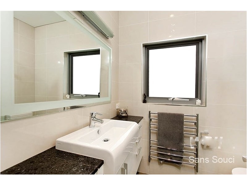 33A Moorefield Estate, Kogarah NSW 2217