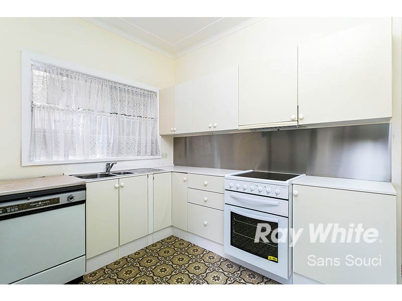 37 Colson Crescent, Monterey NSW 2217