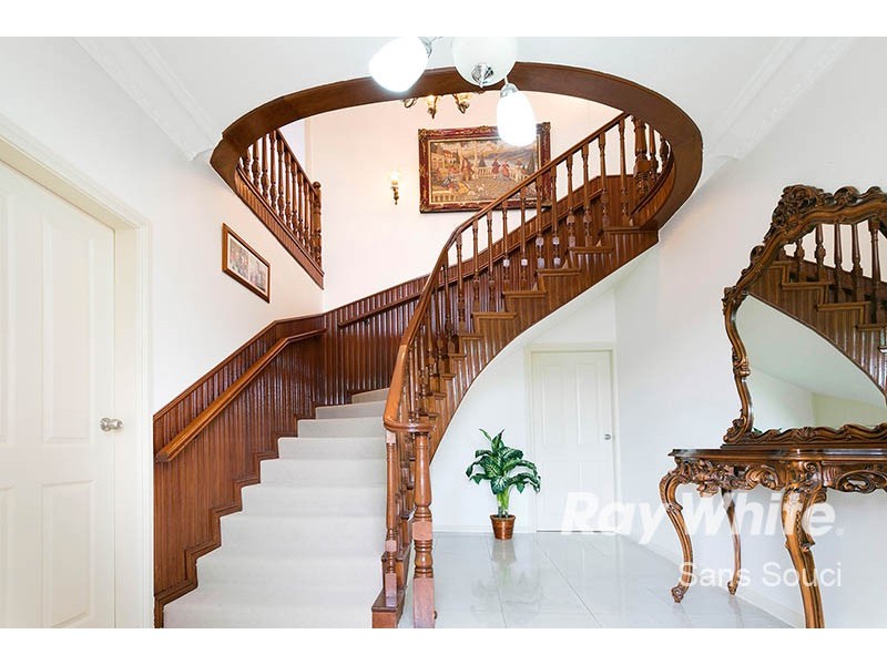 18 Carroll Street, Beverley Park NSW 2217