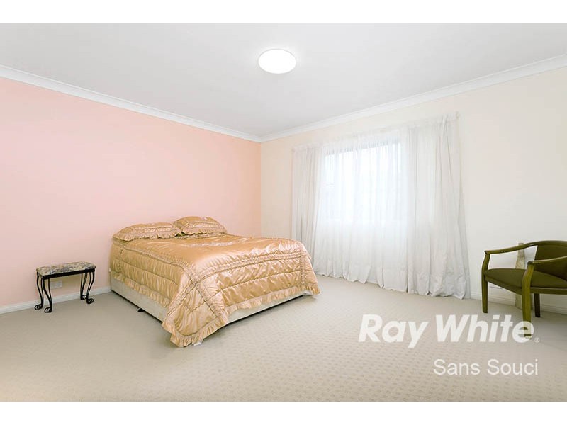 18 Carroll Street, Beverley Park NSW 2217