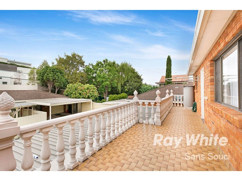 18 Carroll Street, Beverley Park NSW 2217