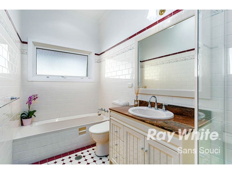 86 Crawford Road, Brighton-le-sands NSW 2216