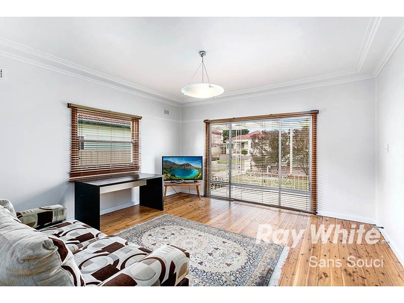 5 Colson Crescent, Monterey NSW 2217