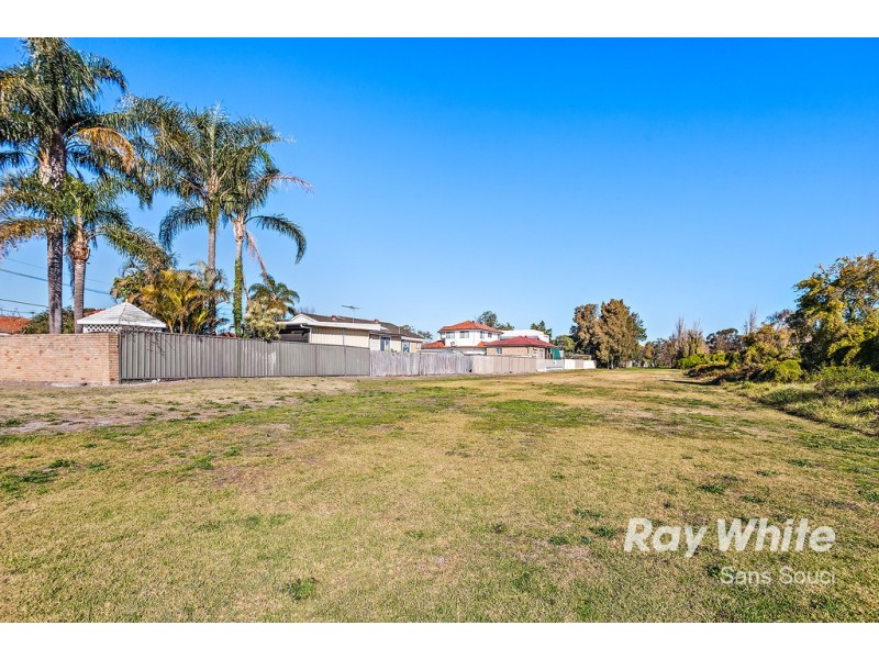 1 Colson Crescent, Monterey NSW 2217