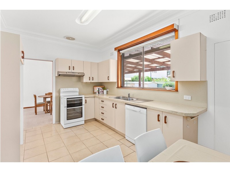 28 Moorefield Avenue, Kogarah NSW 2217