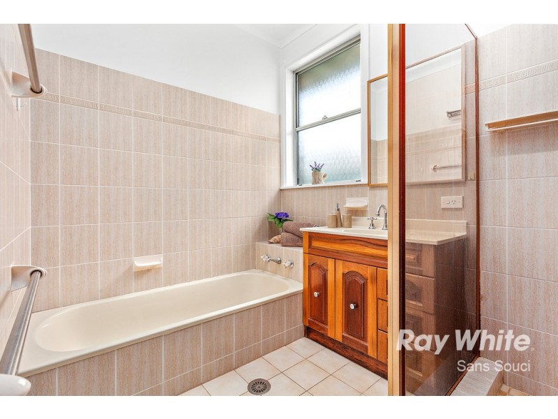 28 Moorefield Avenue, Kogarah NSW 2217