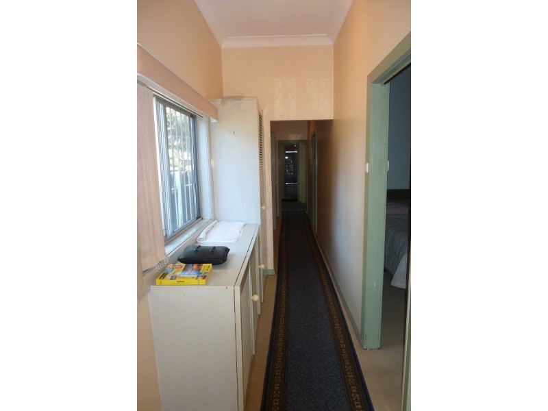 27 Banks St, Monterey NSW 2217