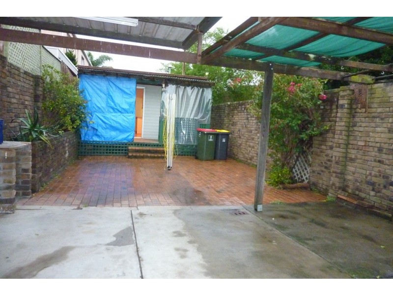 27 Banks St, Monterey NSW 2217