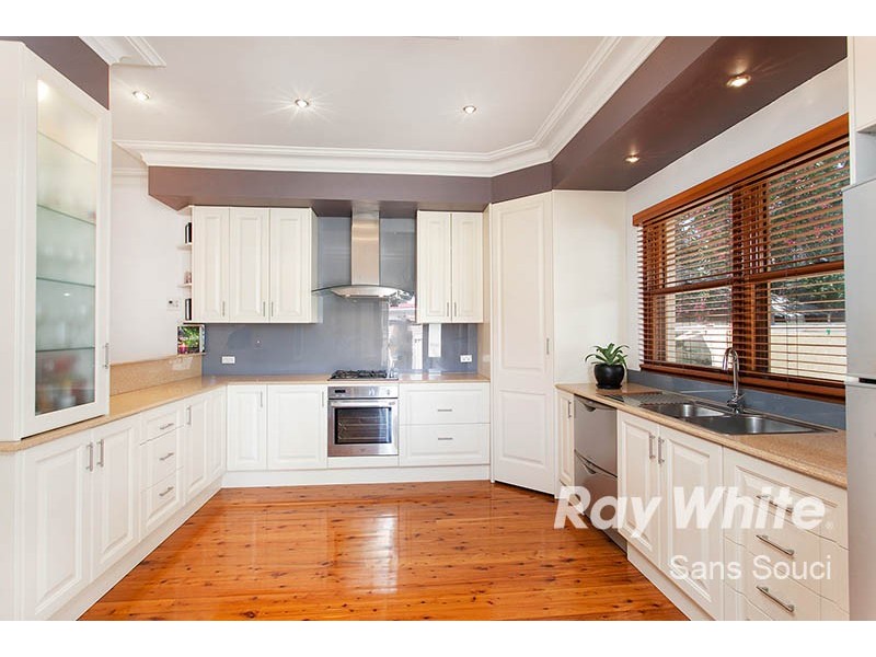 18 Minton Avenue, Dolls Point NSW 2219