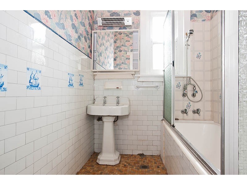 38 Ercildoune Ave, Beverley Park NSW 2217