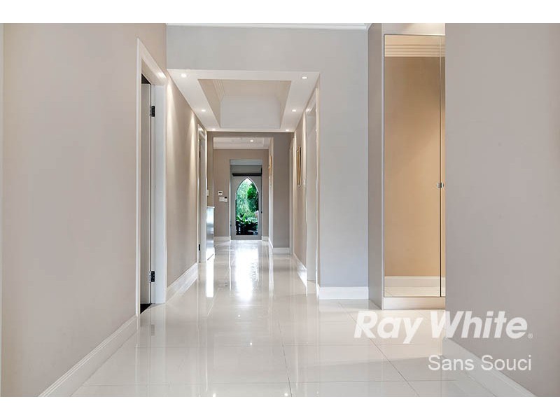 27 Scarborough Street, Monterey NSW 2217