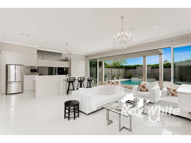 27 Scarborough Street, Monterey NSW 2217