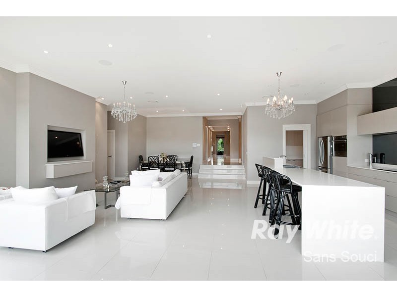 27 Scarborough Street, Monterey NSW 2217