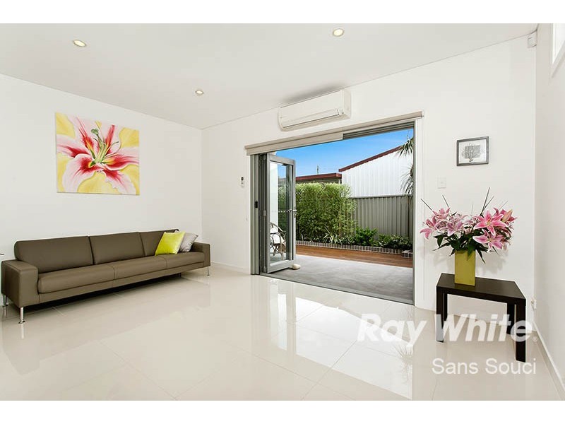 33A Moorefield Estate, Kogarah NSW 2217