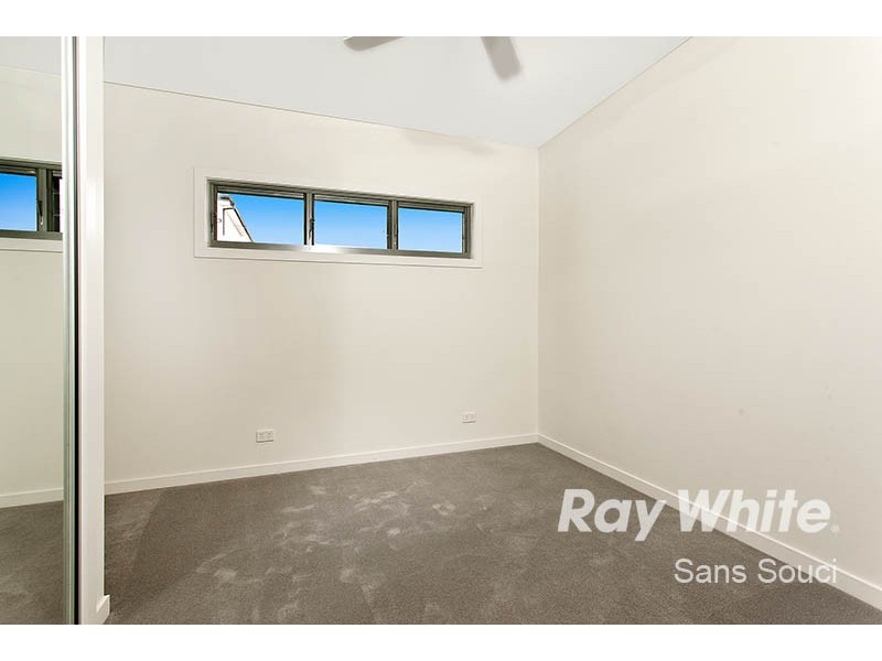 33A Moorefield Estate, Kogarah NSW 2217