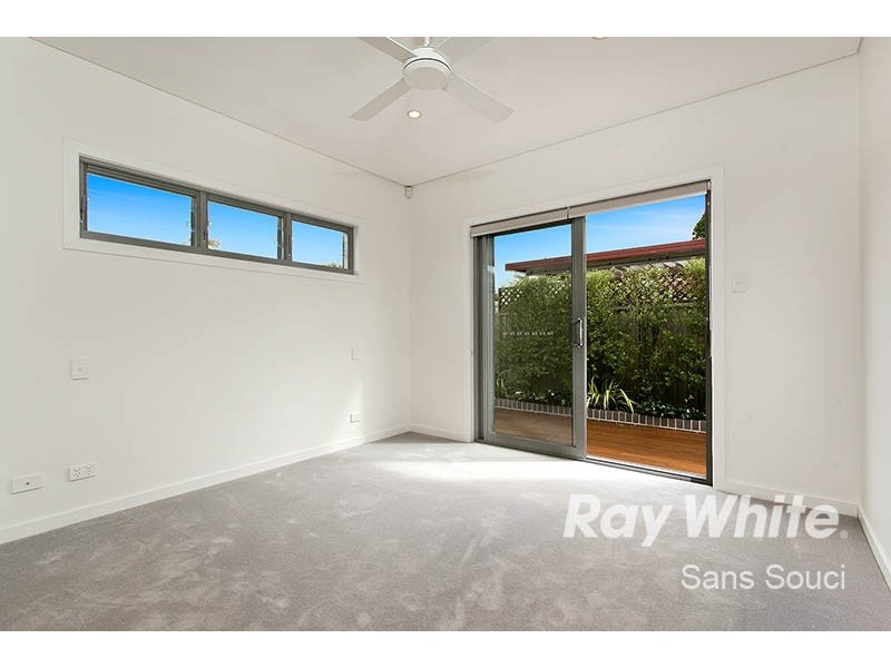 33A Moorefield Estate, Kogarah NSW 2217