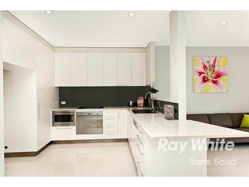 33A Moorefield Estate, Kogarah NSW 2217