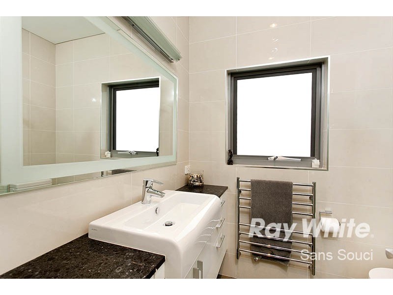 33A Moorefield Estate, Kogarah NSW 2217