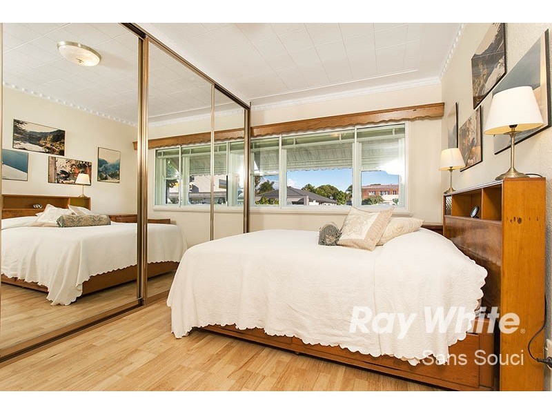 2 Barton Street, Kogarah NSW 2217