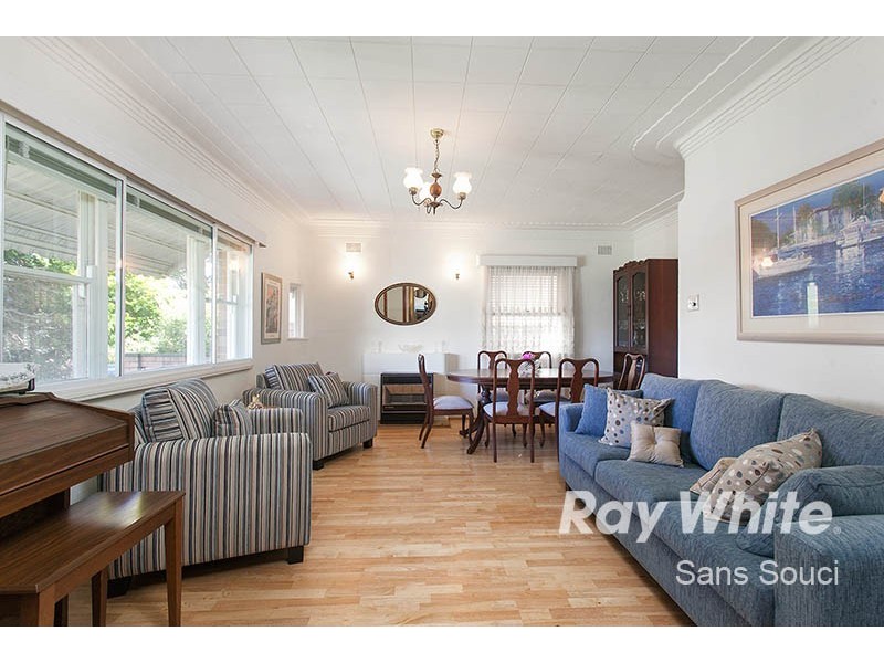 2 Barton Street, Kogarah NSW 2217