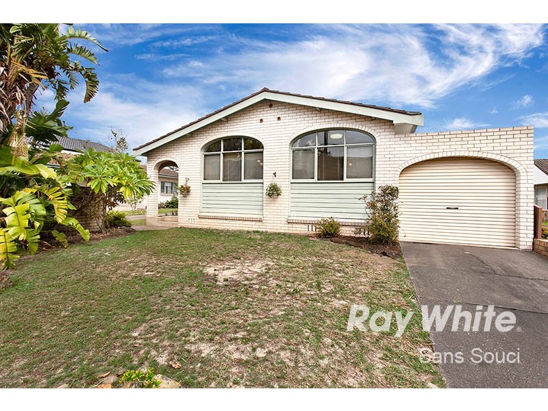 2/43 Solander Street, Monterey NSW 2217