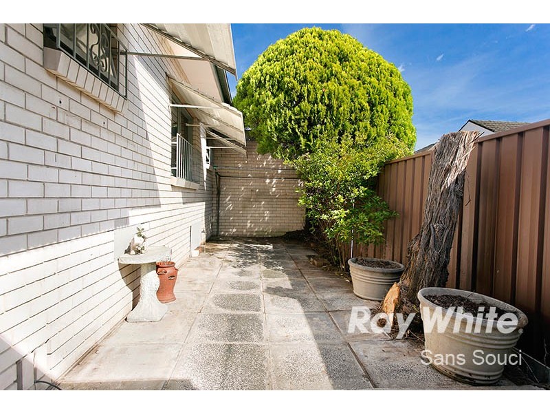 2/43 Solander Street, Monterey NSW 2217