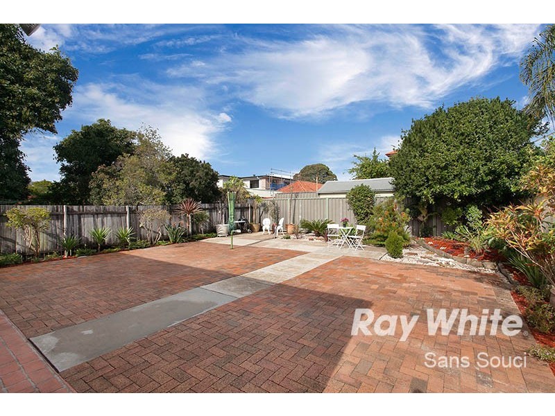 5 Barton Street, Kogarah NSW 2217