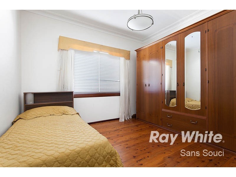 33 Bath Street, Monterey NSW 2217