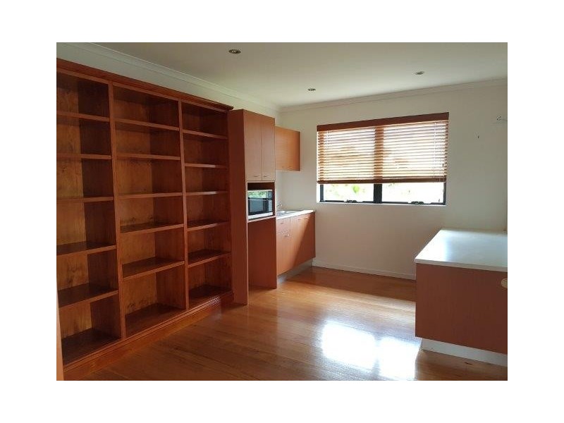 32 BROLGA LANE, Dulong QLD 4560