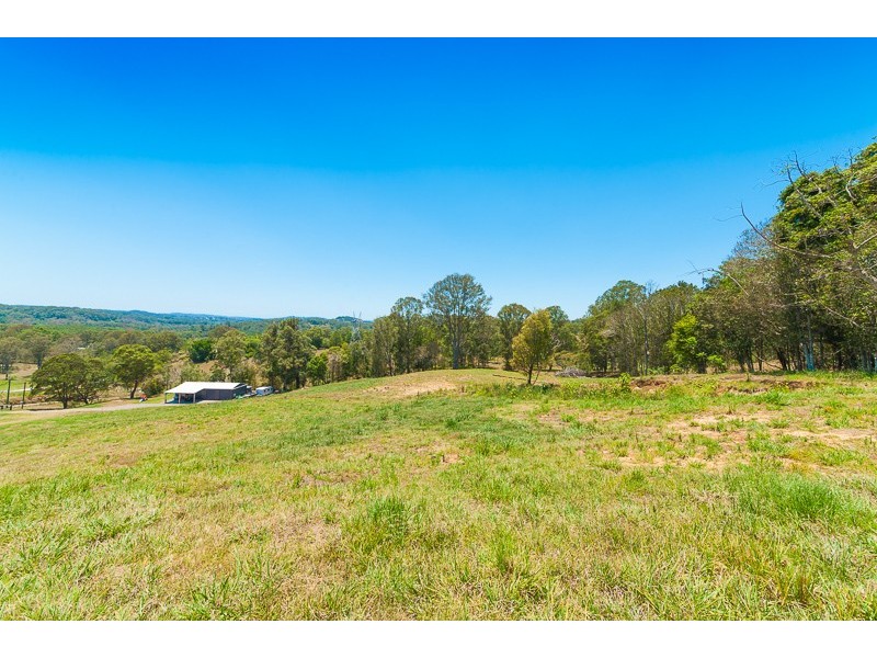 92 Simba Road, West Woombye QLD 4559