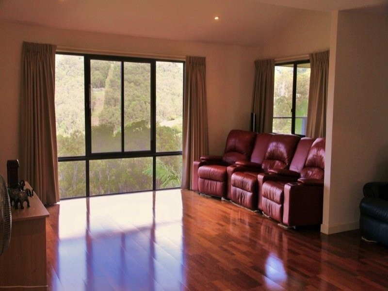 410 Hunchy Road, Hunchy QLD 4555