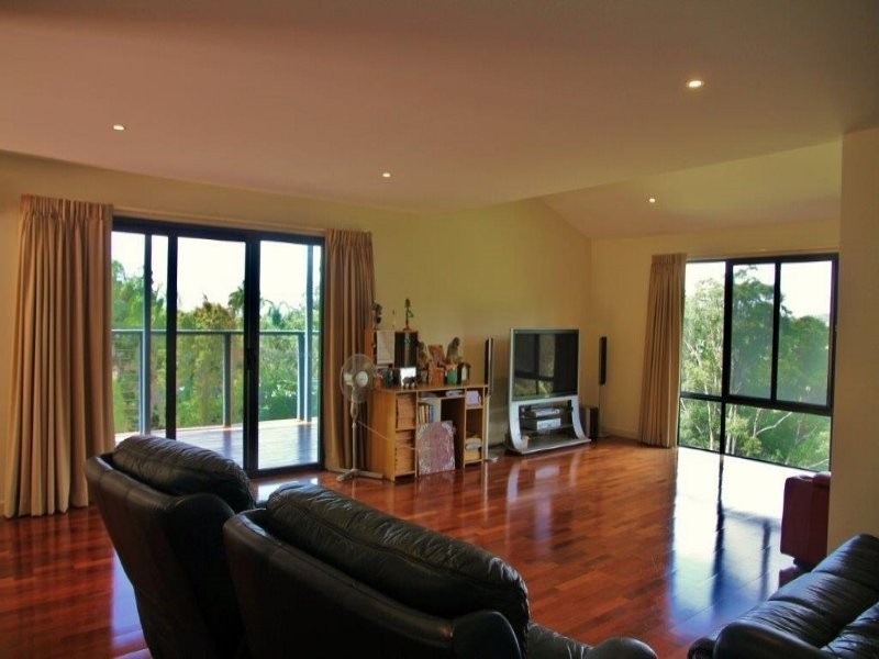 410 Hunchy Road, Hunchy QLD 4555