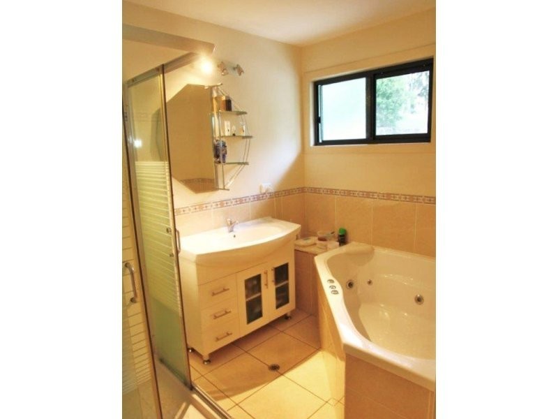 410 Hunchy Road, Hunchy QLD 4555